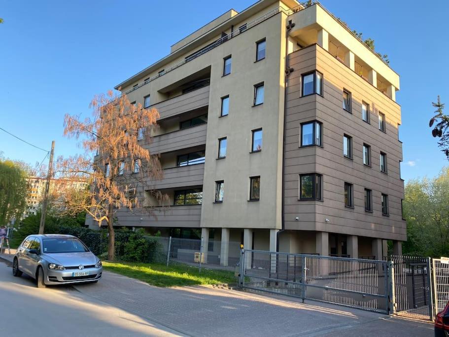 Valley Art House & Parking Bezplatny Podziemny * Kielce
