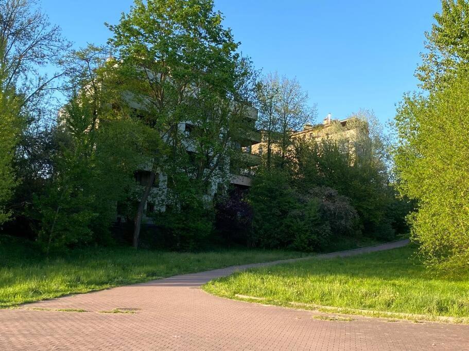 Valley Art House & Parking Bezplatny Podziemny Apartament Kielce